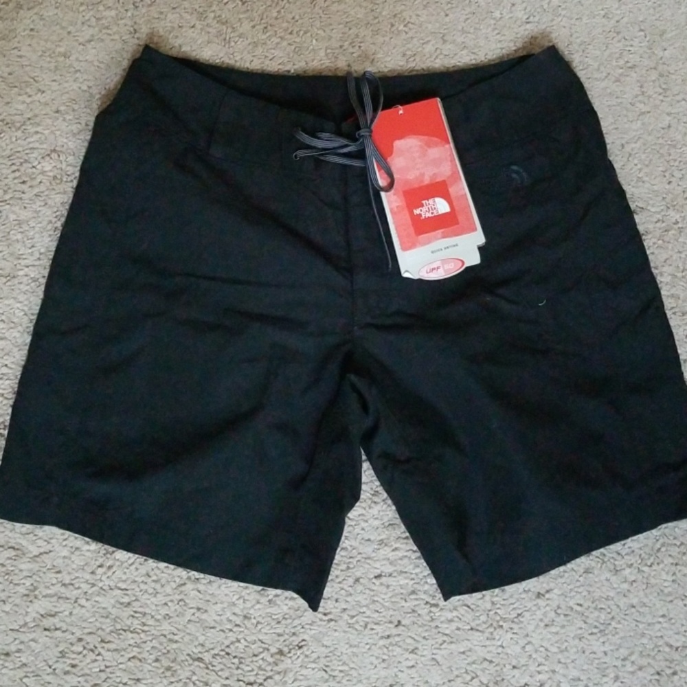 New!! NorthFace cargo black shorts